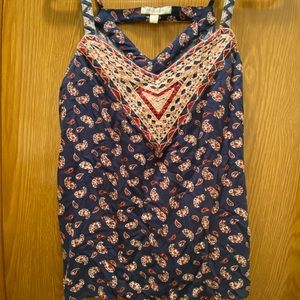 Skies are Blue: Womens tank top.